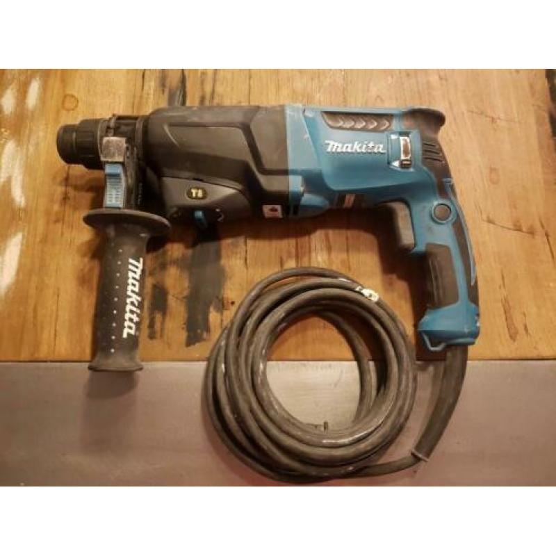 Makita Klopboormachine HR2610