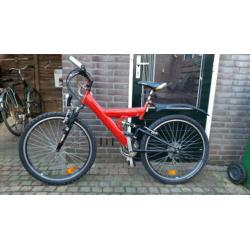 26 inch mountainbike met voor en achter vering