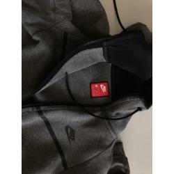 Nike Tech Fleece vest maat XS