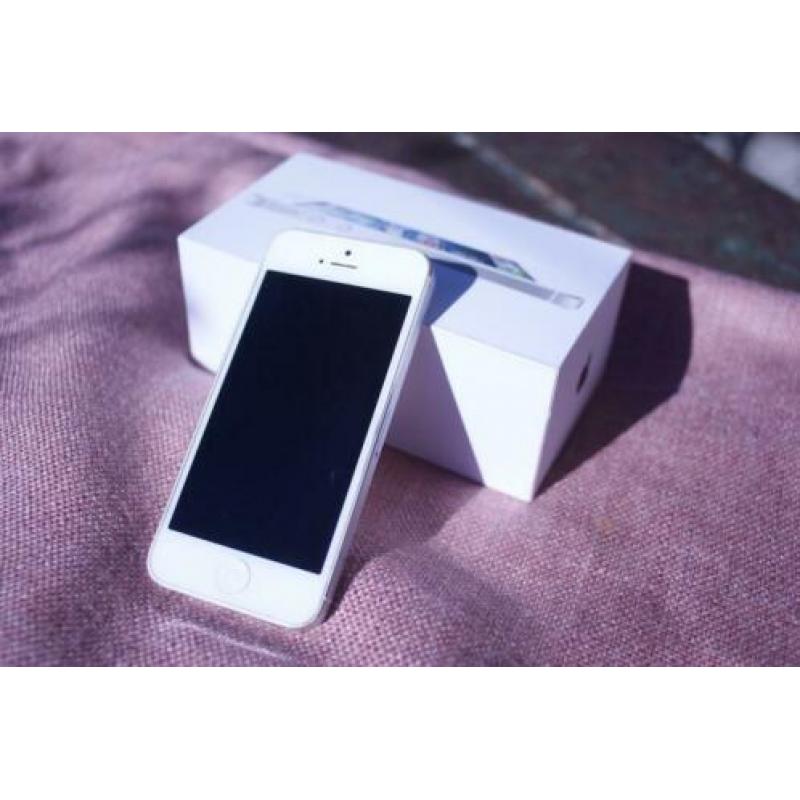 Apple iPhone 5 - 16GB