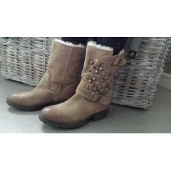 VAN DALEN stoere boots met studs en gevoerd, mt.39. Nieuw!