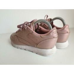 Reebok classic maat 36