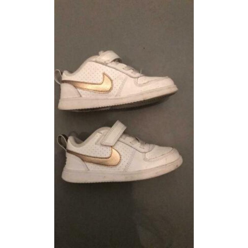 Nike schoenen maat 26