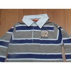 Leuk grijs / paars poloshirt met wite kraag maat 128 / 134