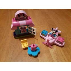 Veel duplo complete sets oa Minnie Mouse, eten, boot en auto