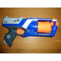 Allerlei NERF N-Strike pistolen met darts