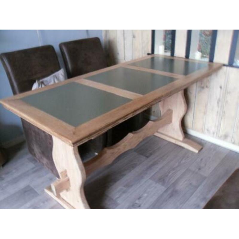 eettafel klooster tafel