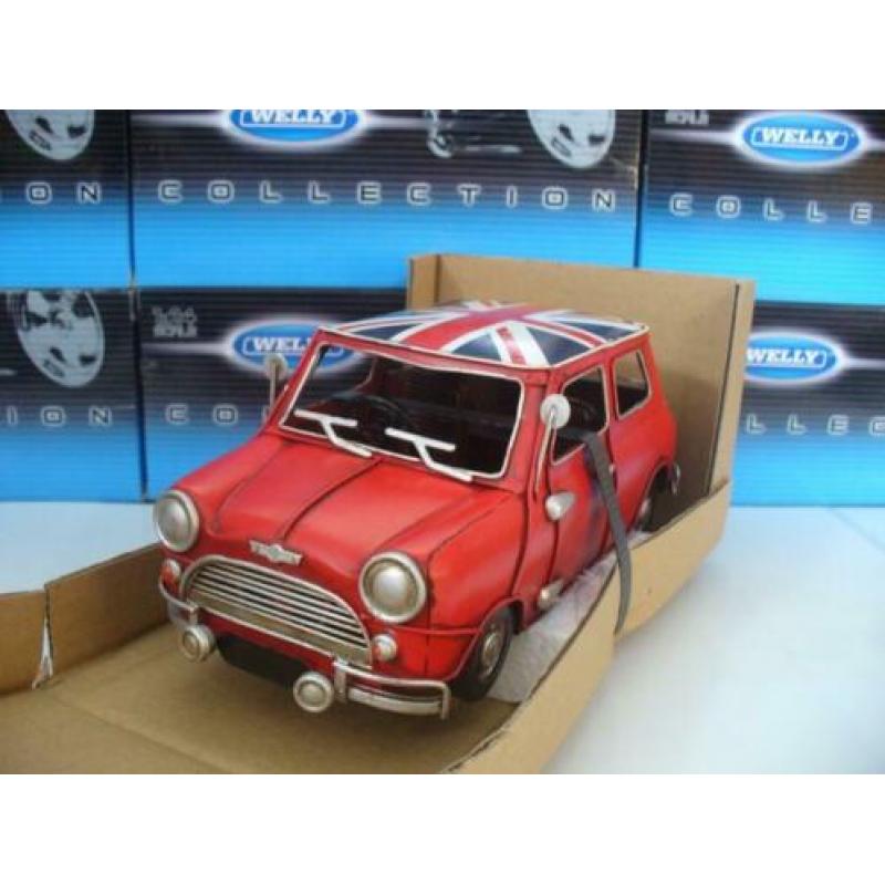 Mini Cooper Rood met Engelse vlag op het dak Tin Plate 1/18