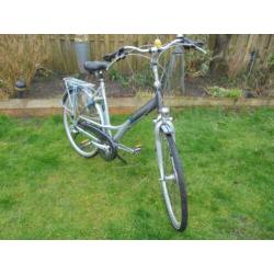 Een nette Batavus Compass 28 inch 24 versnellingen