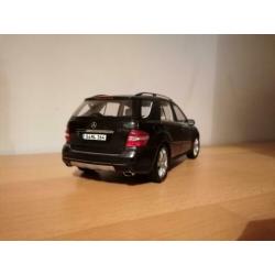 Mercedes-Benz ML-klasse 1:18