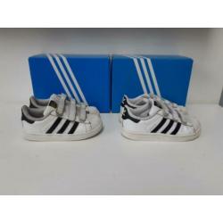 Adidas superstar maat 26 en 27