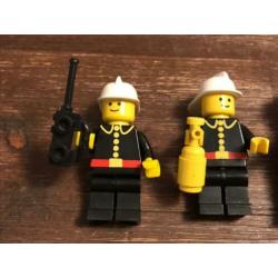 4 vintage Lego brandweerman minifigs accessoires attributen