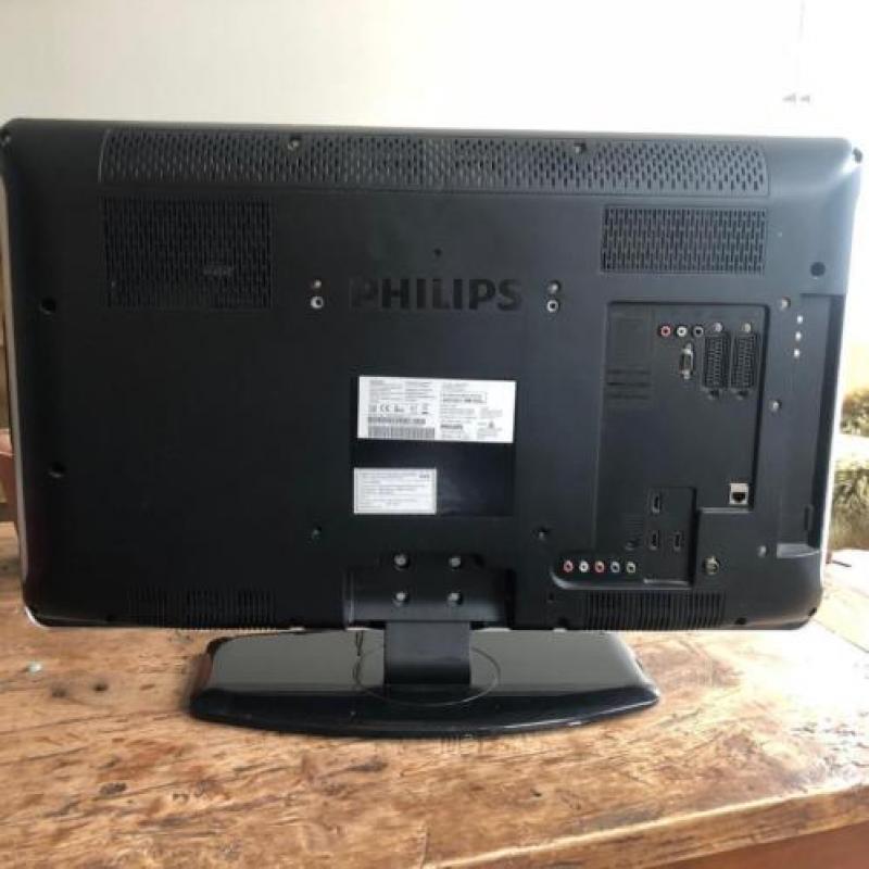 Mooie Philips Ambilight 32 inch (81 cm) LCD televisie
