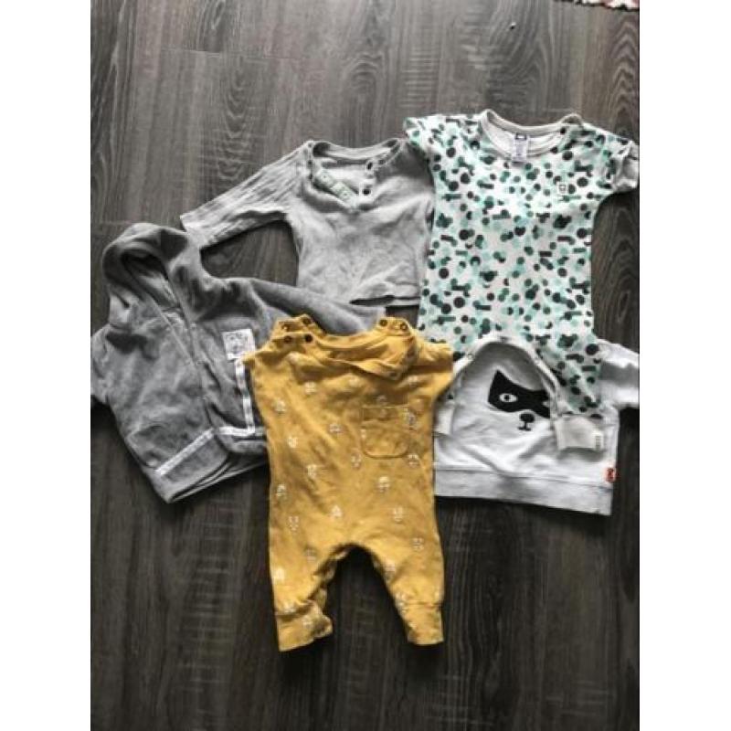 Babykleding maat 50/56