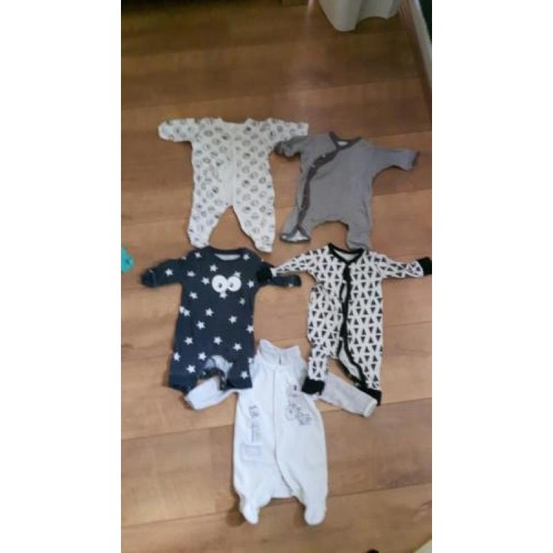 Babykleding maat 50