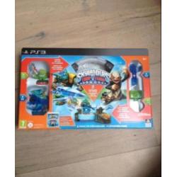 NIEUW! Skylanders trap team starterskit, portal, dvd ps3 set