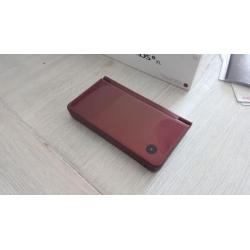 Nintendo DSi XL Rood