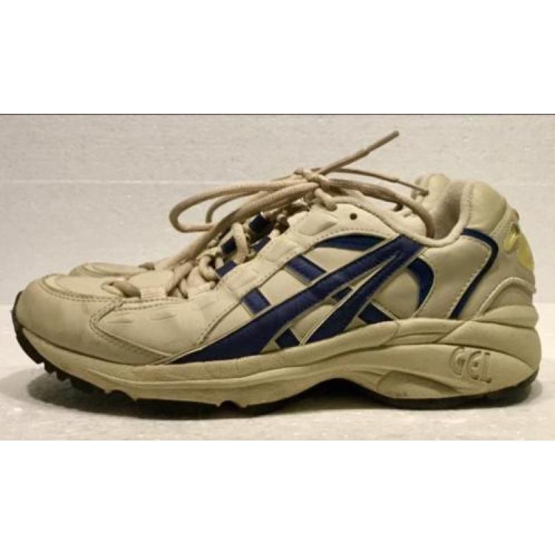 ASICS GEL 130 WANDELSCHOENEN / SPORT SCHOENEN maat 41,5